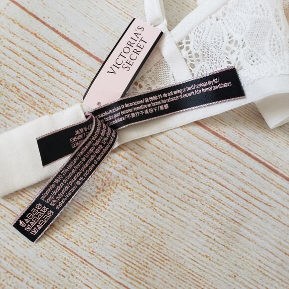 Victoria's Secret Very Sexy High Neck Bralette High-Waist Thong Panty Set Medium - Picture 9 of 11